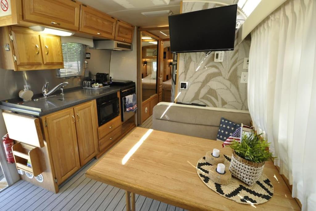 Airstream Retro Usa Caravan Earnewâld Exterior foto